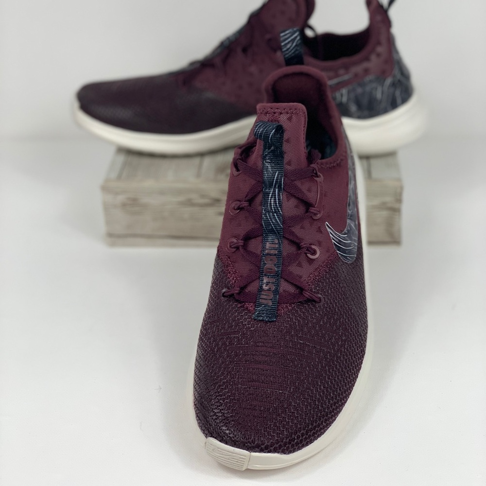 NWT Nike Free Trainers 8 Print  Burgundy Crush - Picture 2 of 6